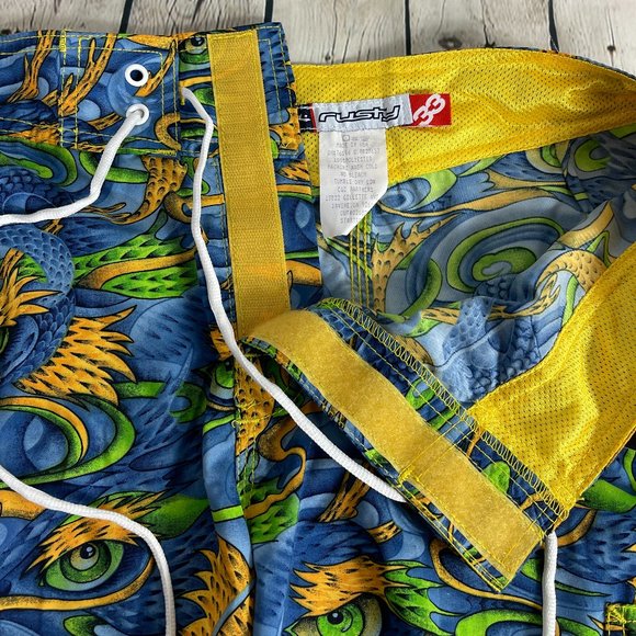 NWT VINTAGE 90'S RUSTY MEN'S AOP DRAGONS HYBRID BOARD SHORTS SIZE 33 - Picture 7 of 16